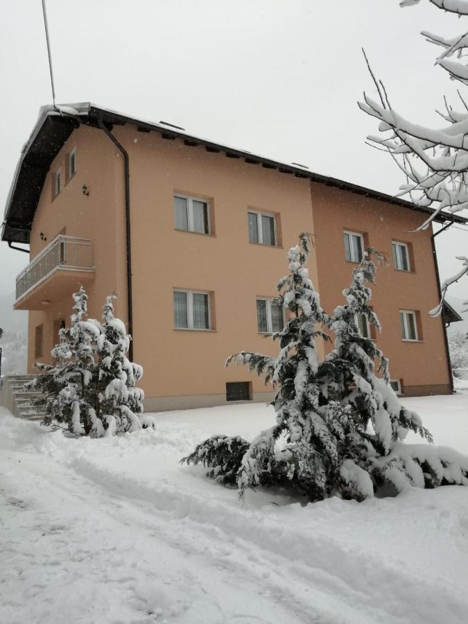 Guesthouse Nikolina Korenica Exterior foto
